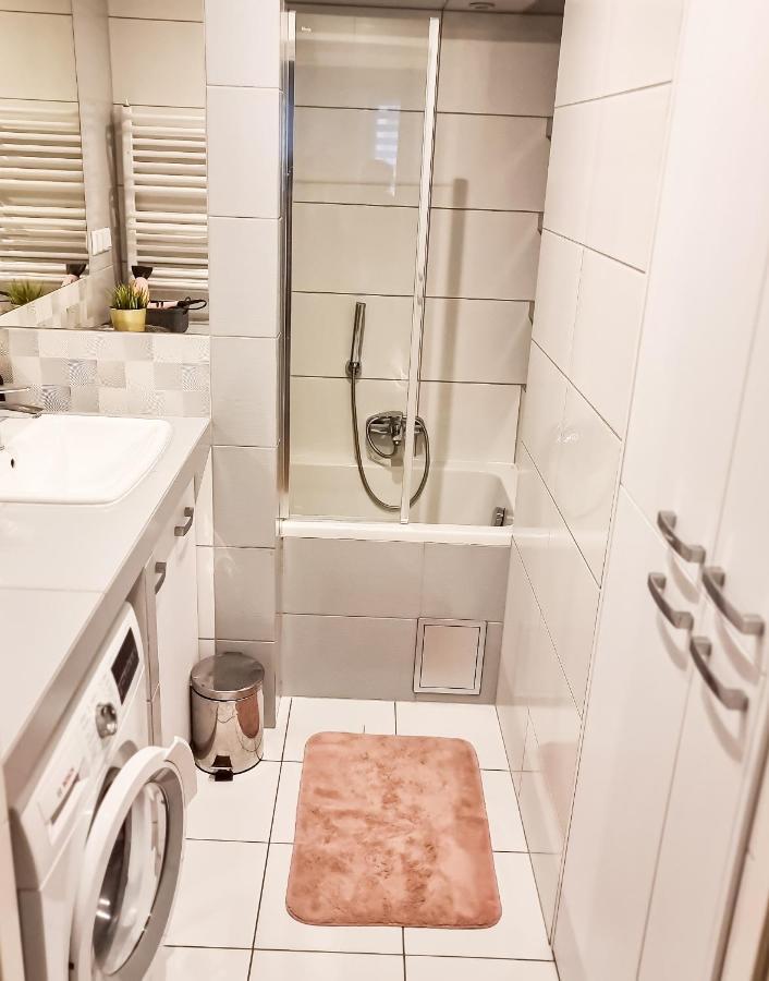 Fredry 15f Homestay
