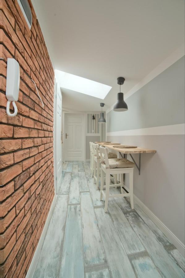Urban Nest Bon 5 *