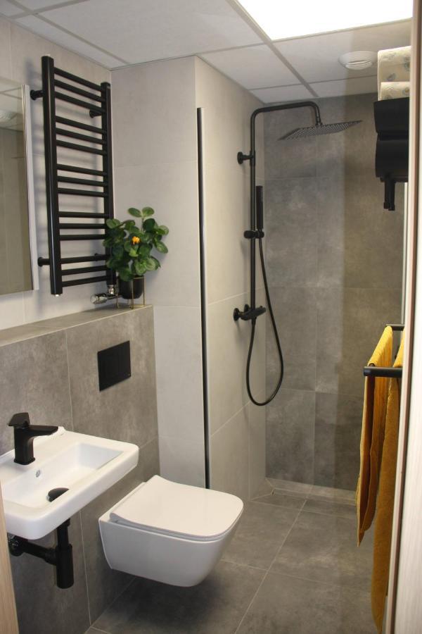 Apartament Nikoapartments - Miniapartment 2+2 Kraków