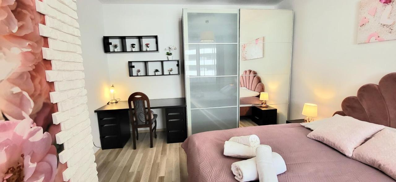 Apartament Luxury Kings 50m2 2 Pok. Downtown Dobrego Pasterza Piękny
