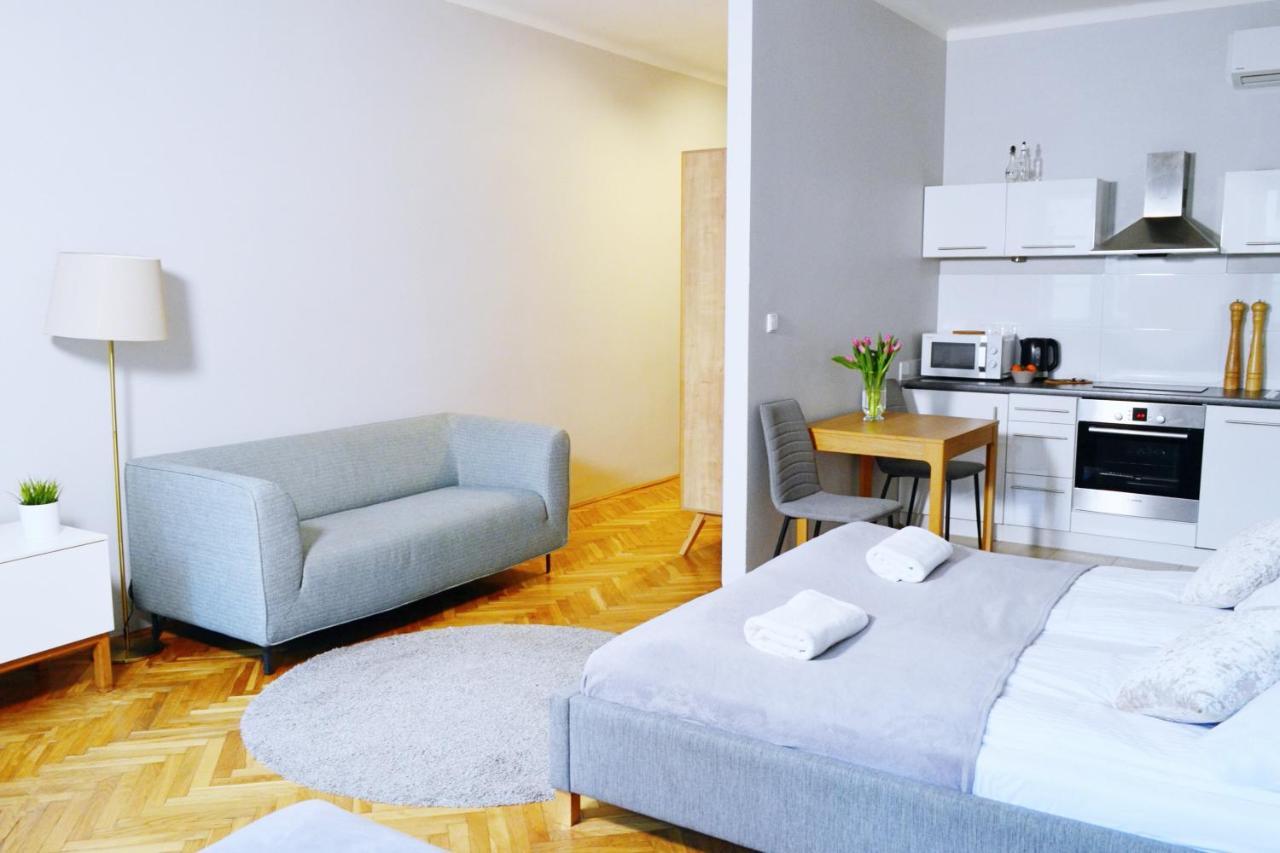 21 Florianska Street Aparthotel *