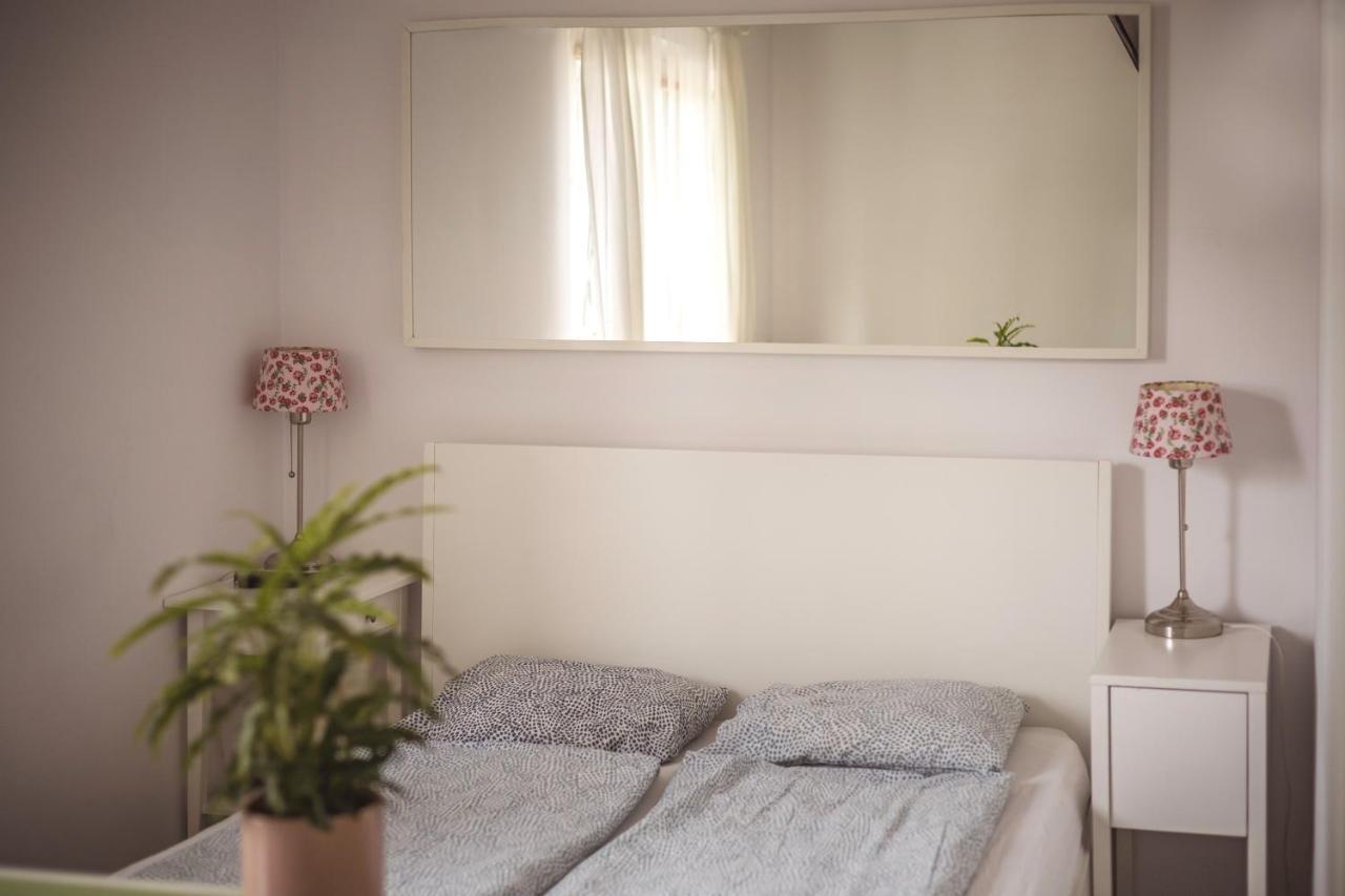 4.couples&4.friends Bed & Breakfast