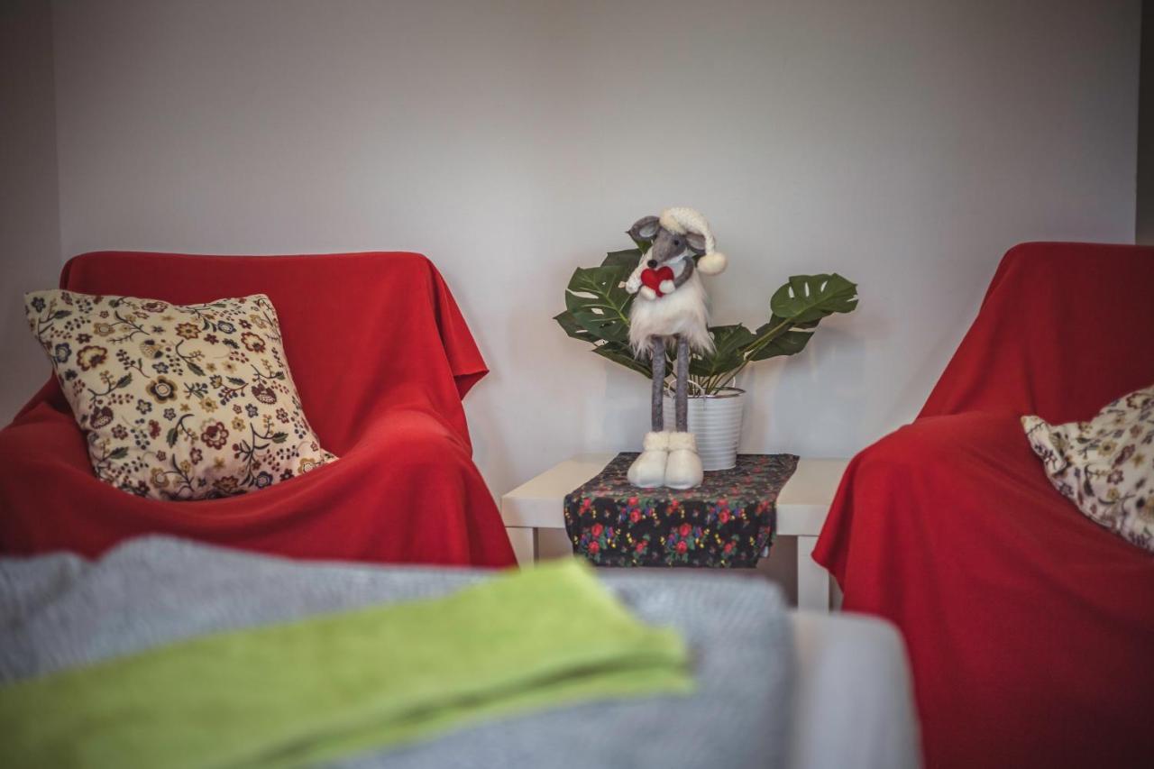 4.couples&4.friends Bed & Breakfast