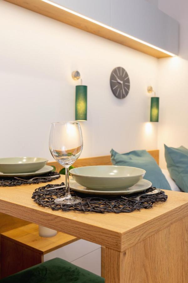 Apartment Trendy By Renters *