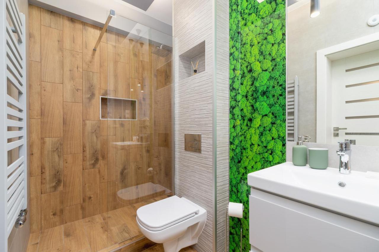 Trendy By Renters Apartment