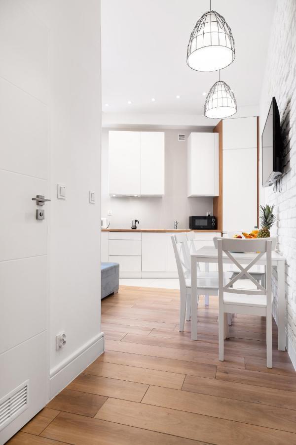 Househost Apartment: Bonerowska 5/19 Appartement