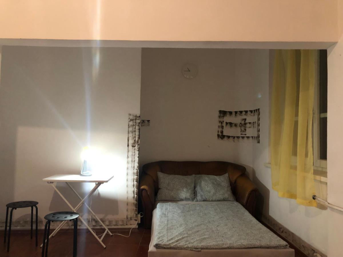 Pokoj 12e Apartment
