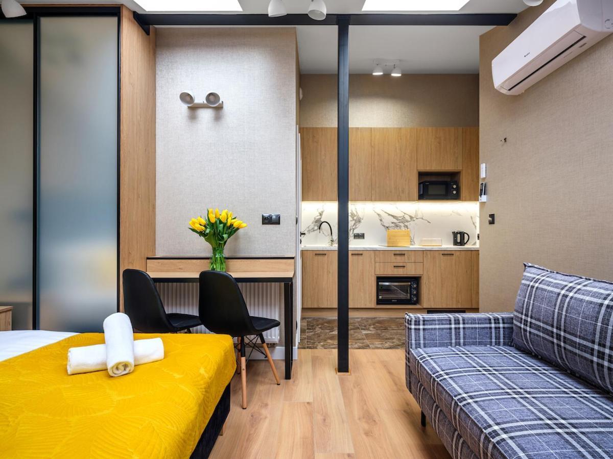 Tyzenhauz Comfort *