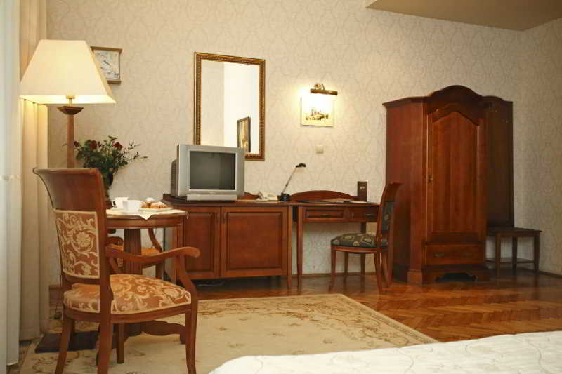 Ostoya Palace 4* Krakow