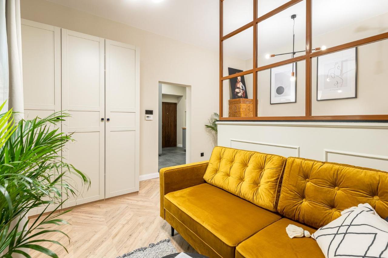 Apartamento Househost : Topolowa 26/17 Cracóvia