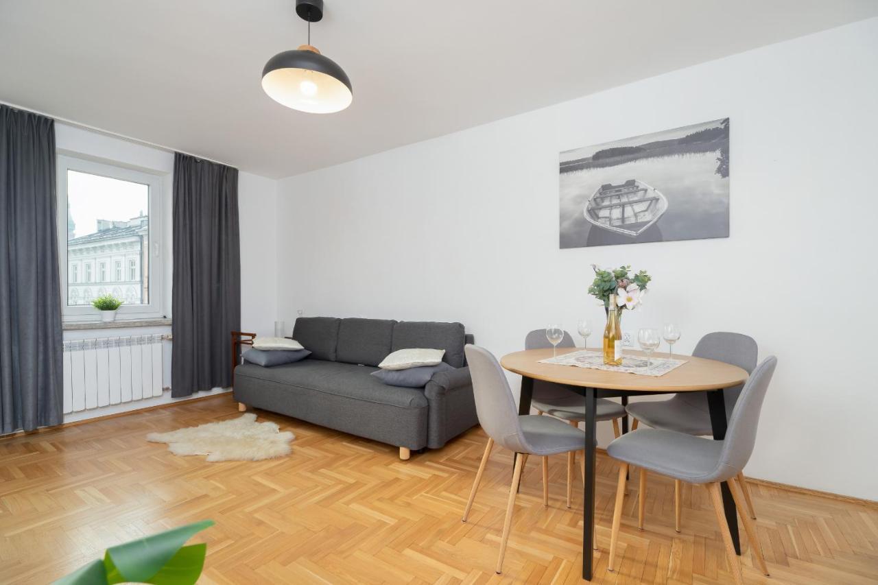 Apartment Jozefinska With Balcony Cracow By Renters Krakow