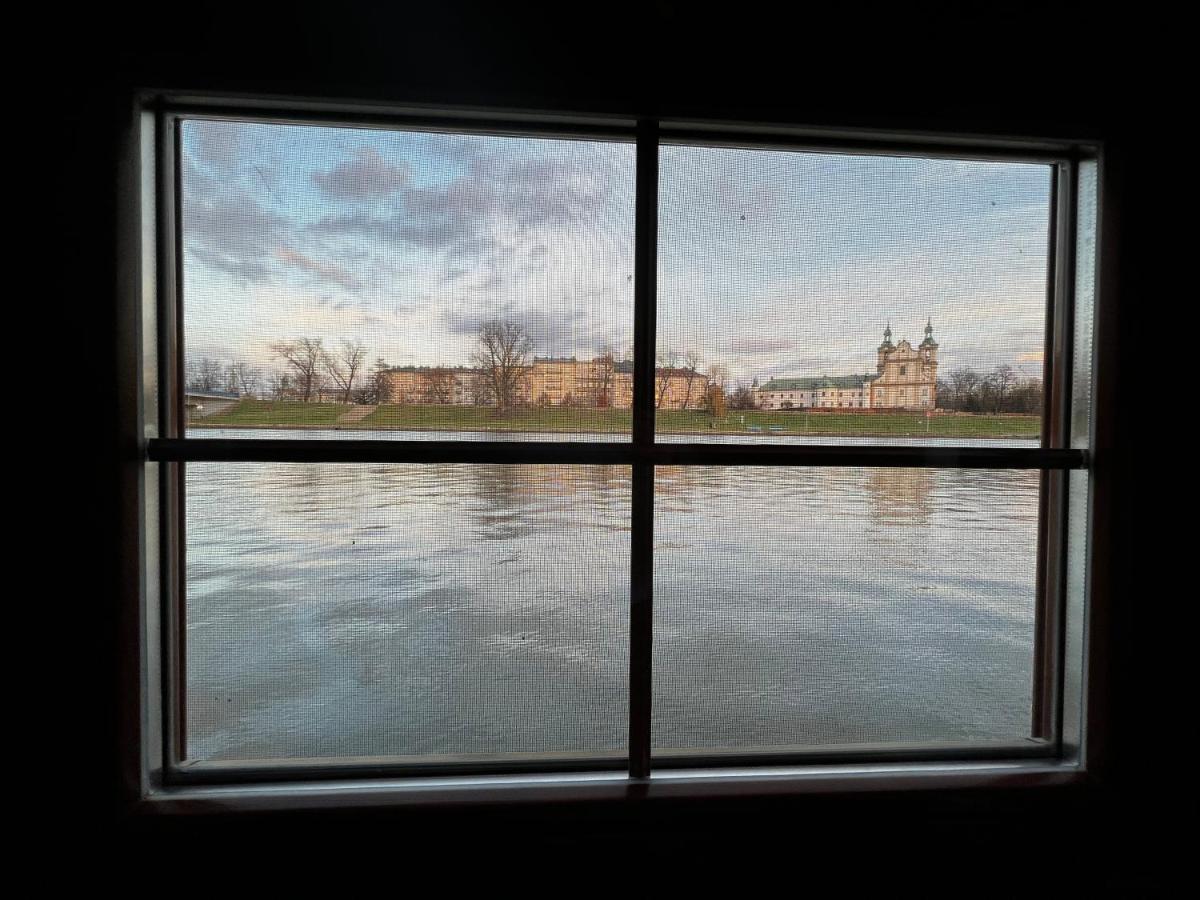 The Boat - Hostel&chill Hostel *
