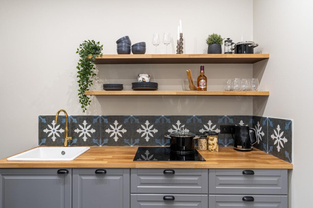 Househost : Topolowa 26/17