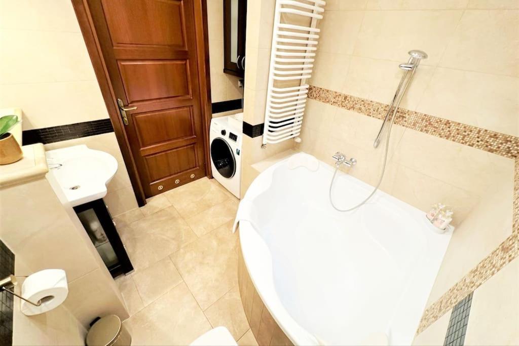Appartement Exclusive Penthouse Near Citycenter 120m2 +netflix Krakau