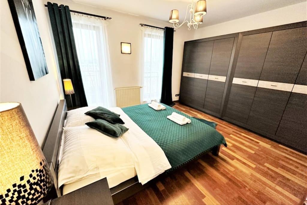 Appartement Exclusive Penthouse Near Citycenter 120m2 +netflix