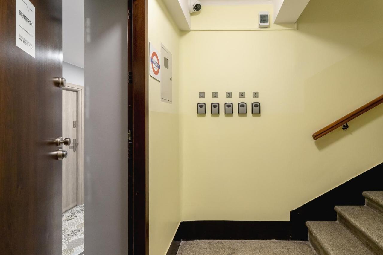 Apartment Underground Kielecka Rondo Mogilskie By Renters Krakau