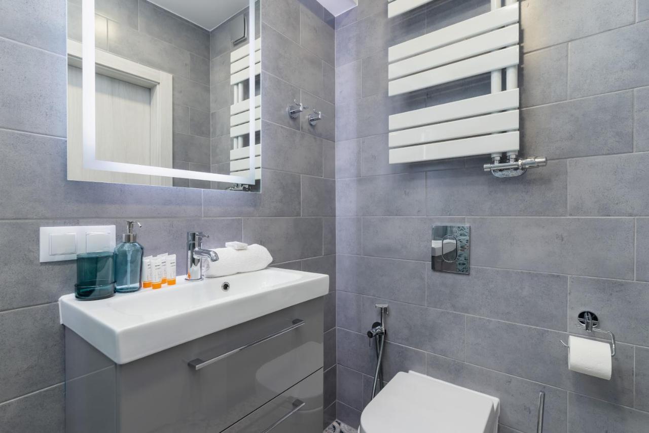 Apartment Underground Kielecka Rondo Mogilskie By Renters *
