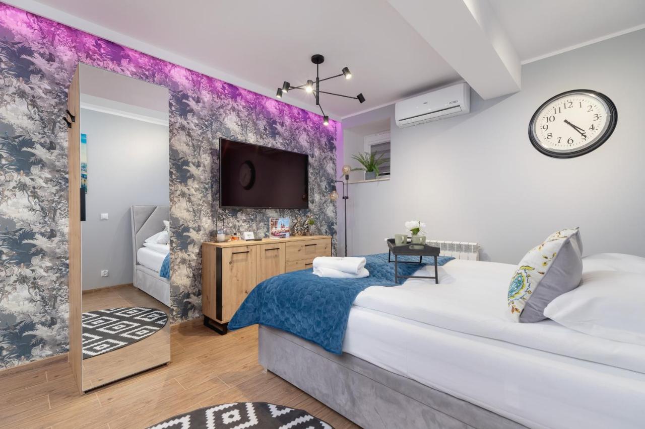 Underground Kielecka Rondo Mogilskie By Renters Apartment