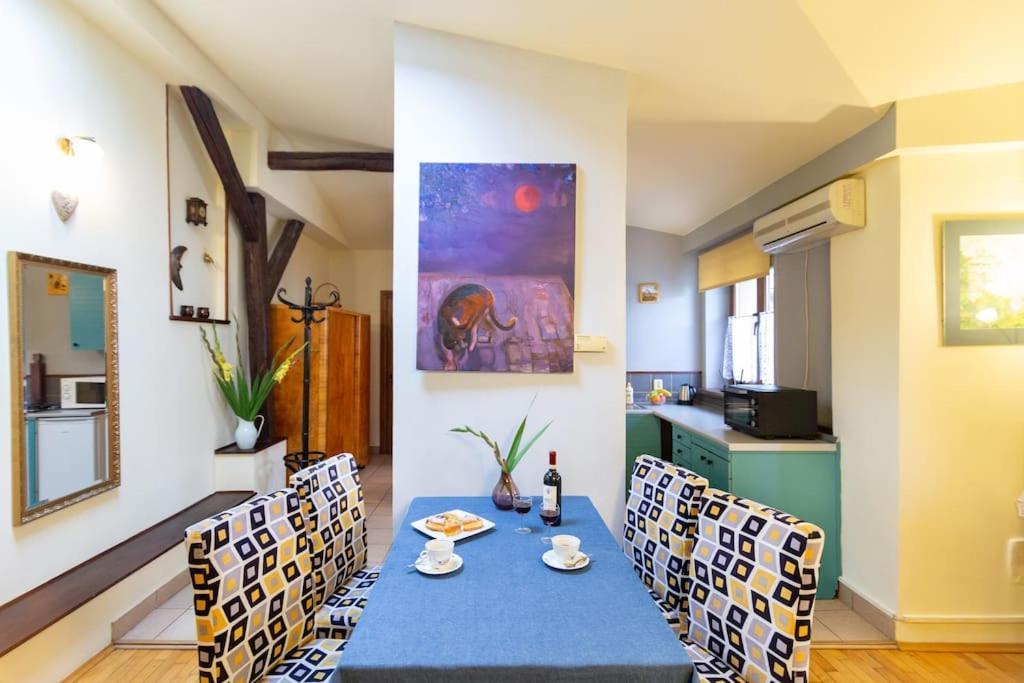 Apartment Art Loft