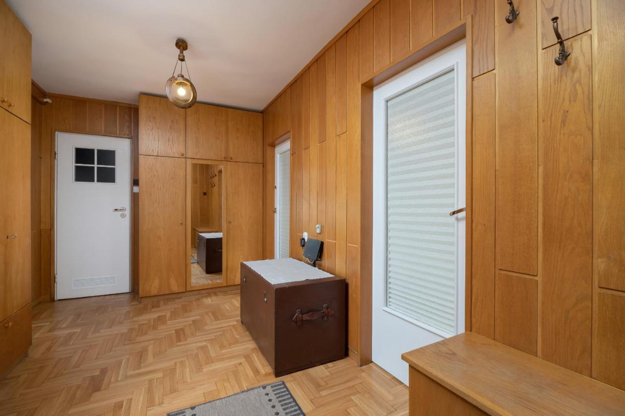 Apartment Jozefinska With Balcony Cracow By Renters Krakow