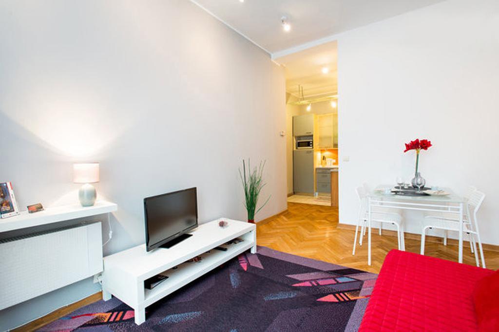 Amaryllis Apartament *