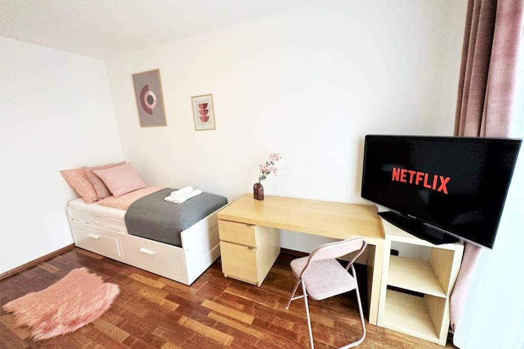 Exclusive Penthouse Near Citycenter 120m2 +netflix