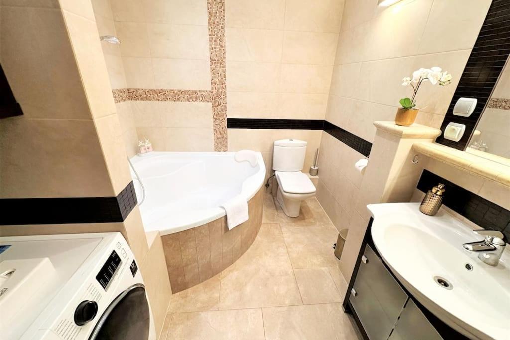 Appartement Exclusive Penthouse Near Citycenter 120m2 +netflix
