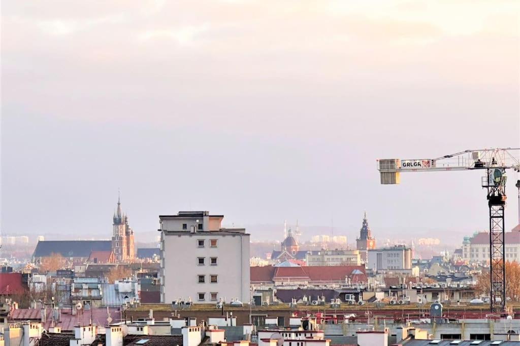Exclusive Penthouse Near Citycenter 120m2 +netflix