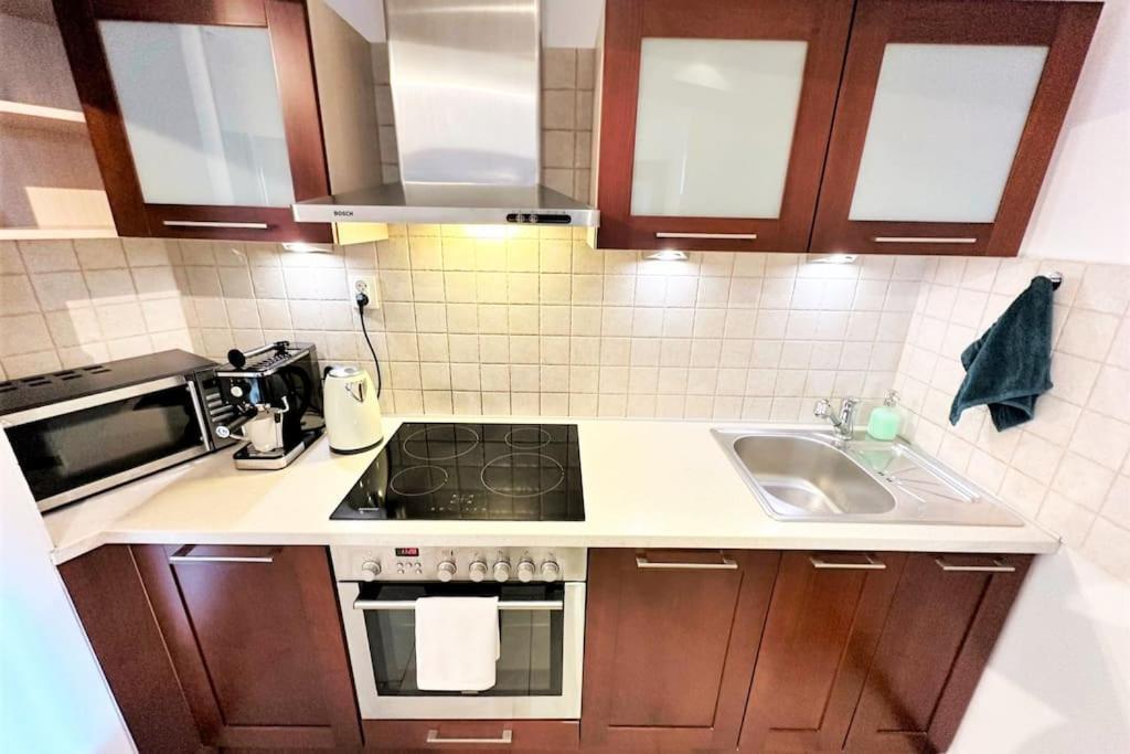 Exclusive Penthouse Near Citycenter 120m2 +netflix Appartement Krakau