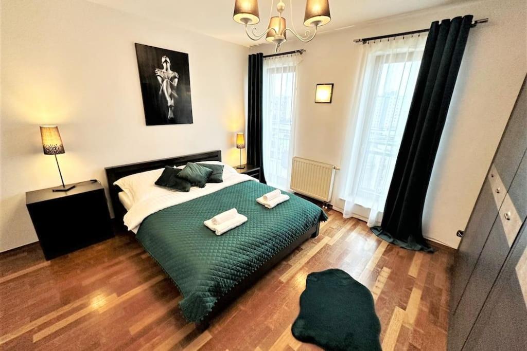 Exclusive Penthouse Near Citycenter 120m2 +netflix Appartement