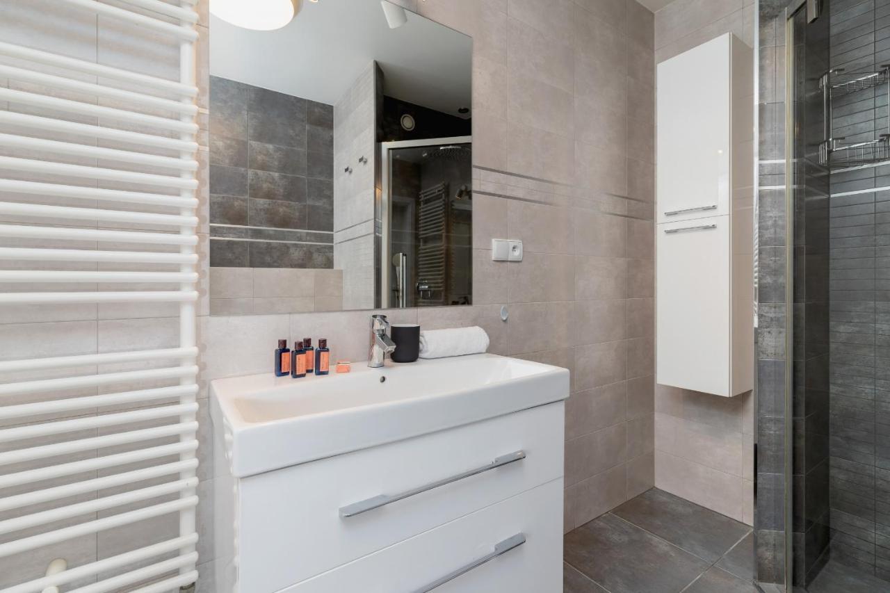 Politechnika Krakowska By Renters Prestige * Krakau