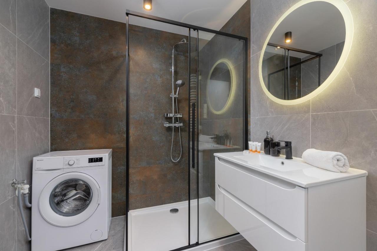 Apartment Studio With Ac Czarnowiejska By Renters