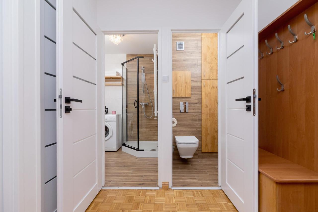 Grota Roweckiego Ruczaj Cracow By Renters Apartament *