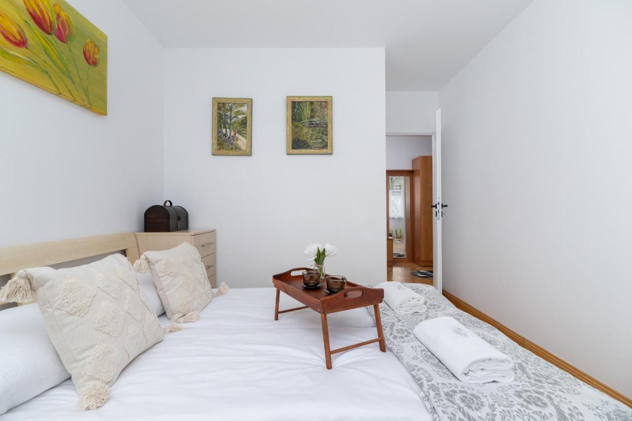Apartament Grota Roweckiego Ruczaj Cracow By Renters
