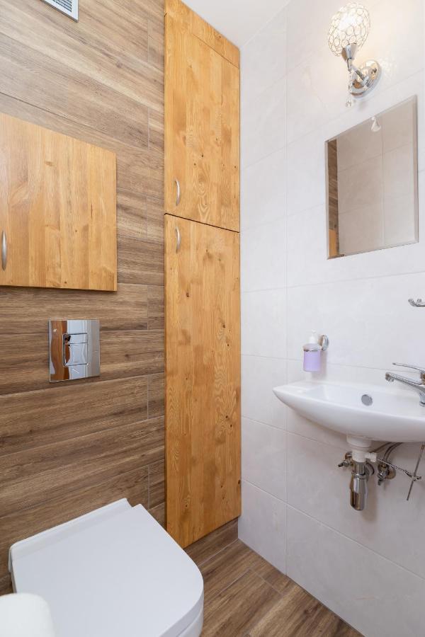 Apartament Grota Roweckiego Ruczaj Cracow By Renters