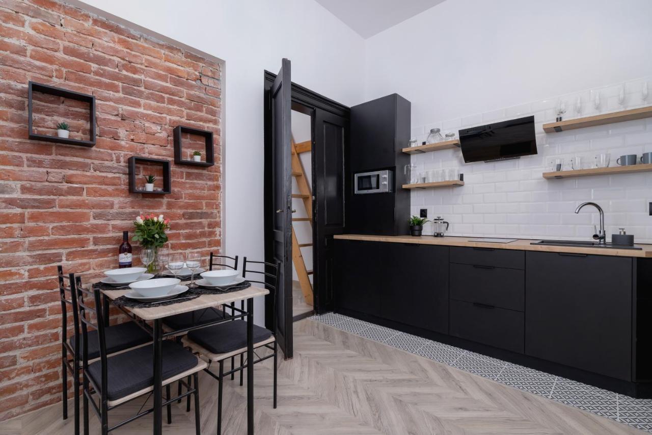 Apartment Joselewicza Cracow Kazimierz By Renters Krakow