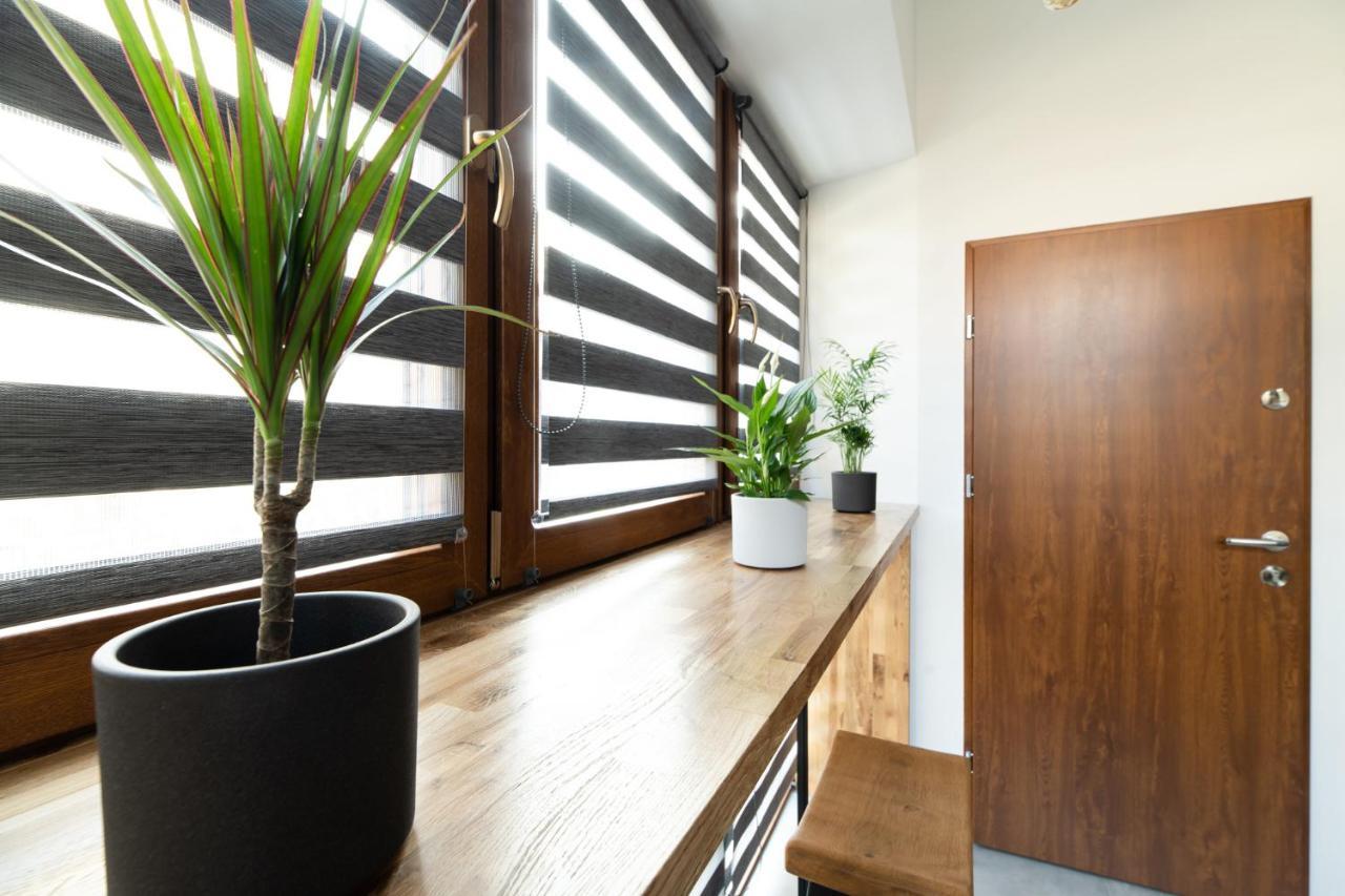 Neo Unique & Bright Apartments, Free Parking, 15min Old Town & Kazimierz - By Homelike Kraków