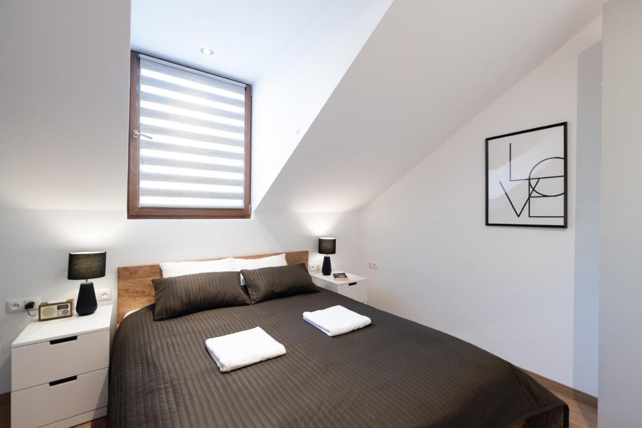 Apartment Neo Sky Apartment, Free Parking, 15 Min Walk Old Town&kazimierz - By Homelike