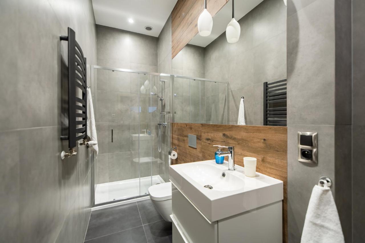 Neo Sky Apartment, Free Parking, 15 Min Walk Old Town&kazimierz - By Homelike Krakow