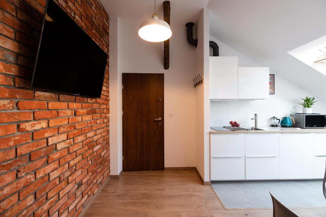Neo Sky Apartment, Free Parking, 15 Min Walk Old Town&kazimierz - By Homelike Apartment Krakow