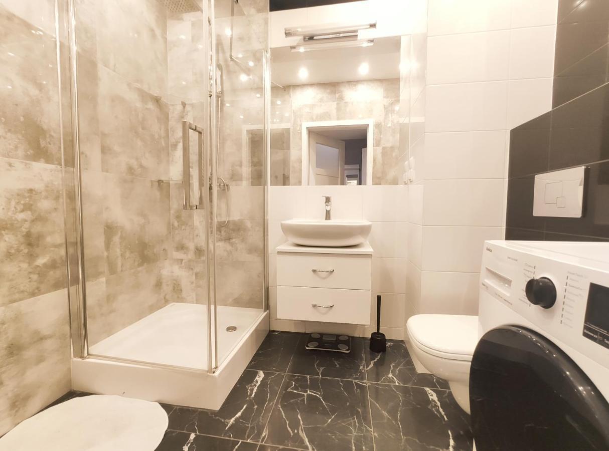 Szafrana 5b By Homeprime Apartamento Cracóvia