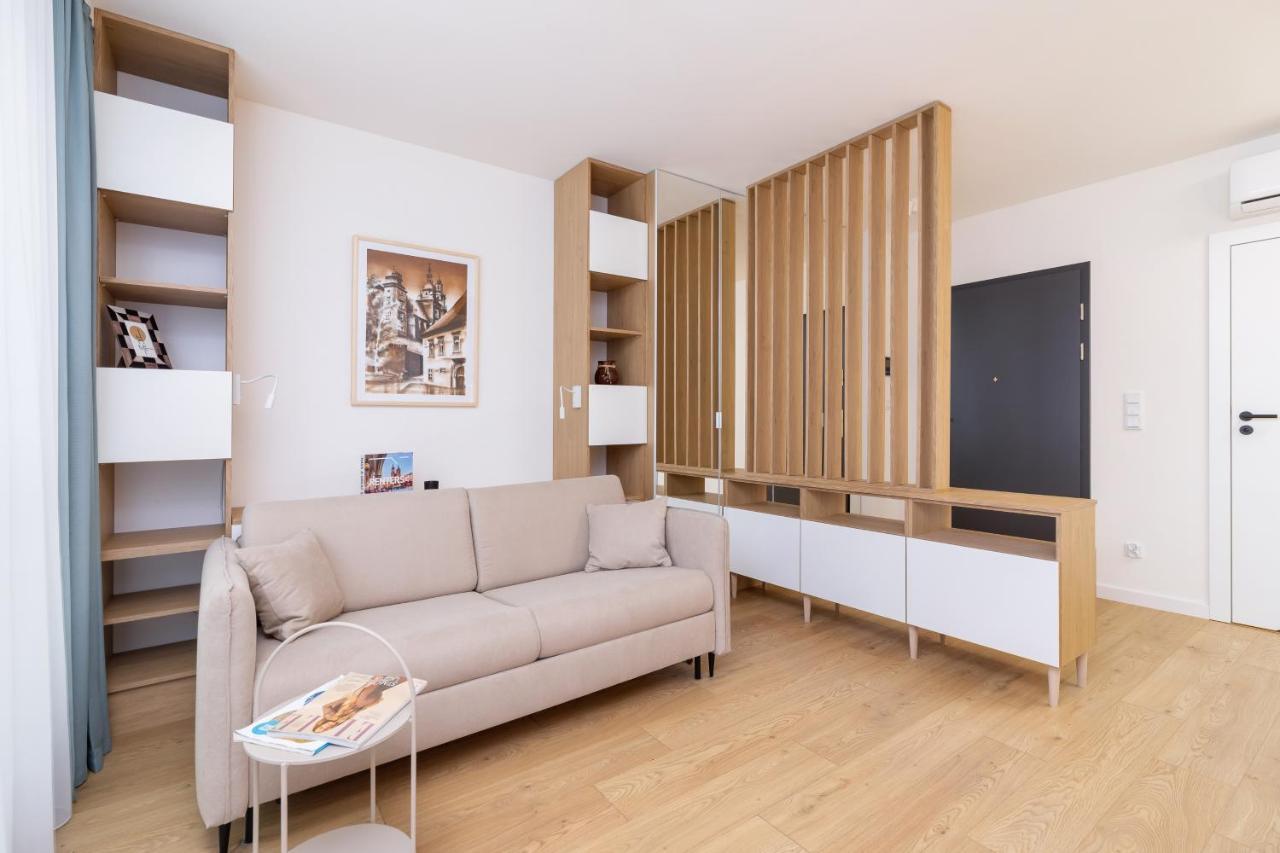 Apartment Studio With Ac Czarnowiejska By Renters