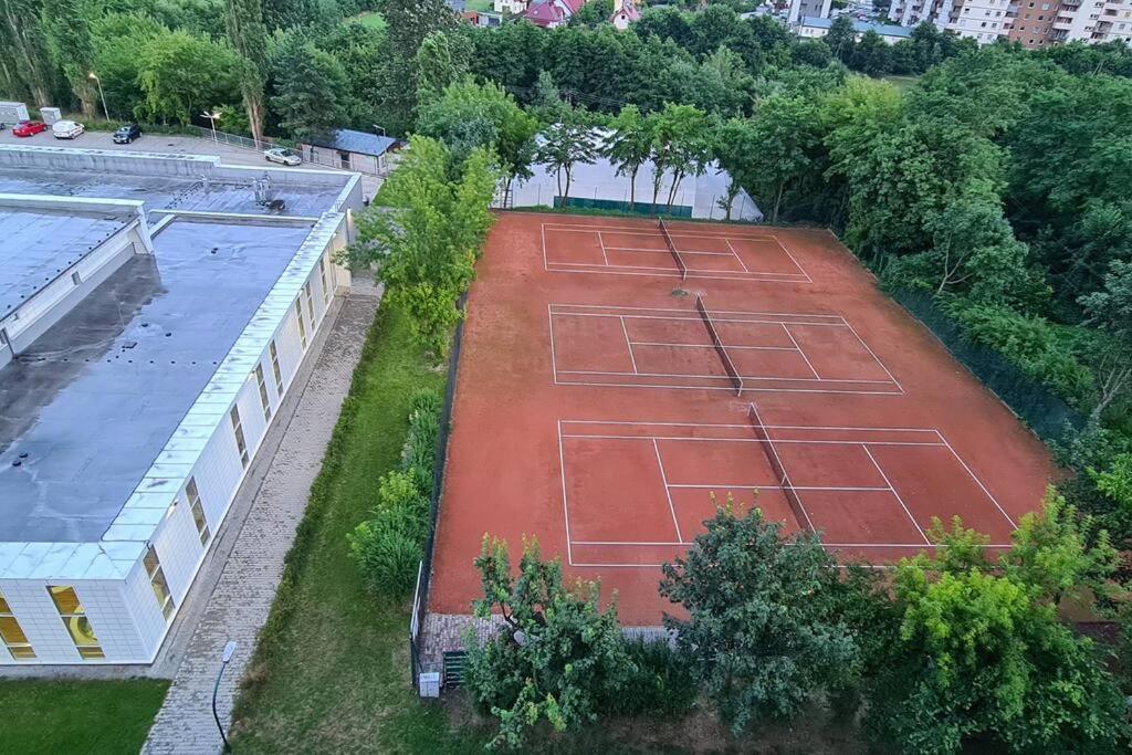 Uroczy, Jasny Apartament Oraz Bezplatny Parking! *