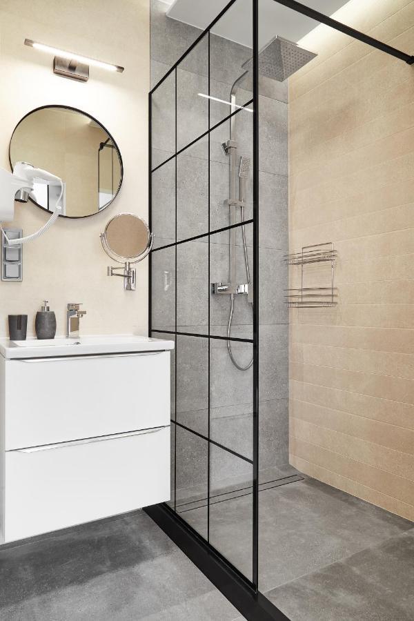 Apartment Househost :miodowa 42/4b *
