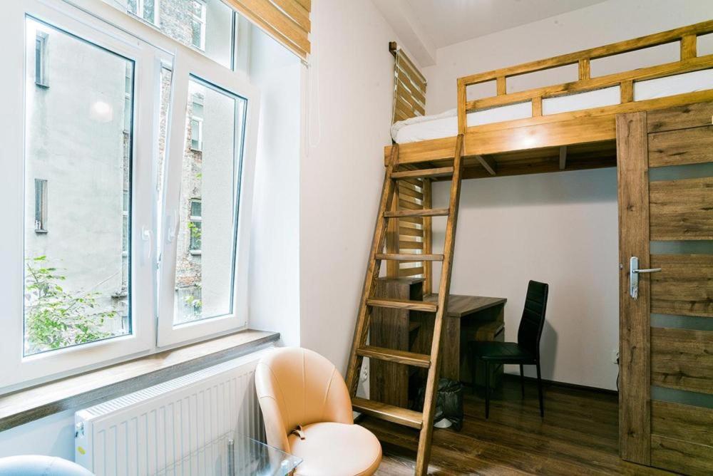 Cozy & Big In Old Town Krakau