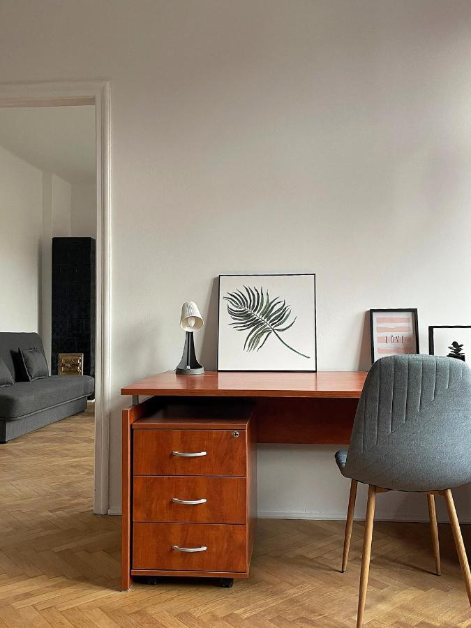 Kwatera prywatna Big And Cozy Bedroom In