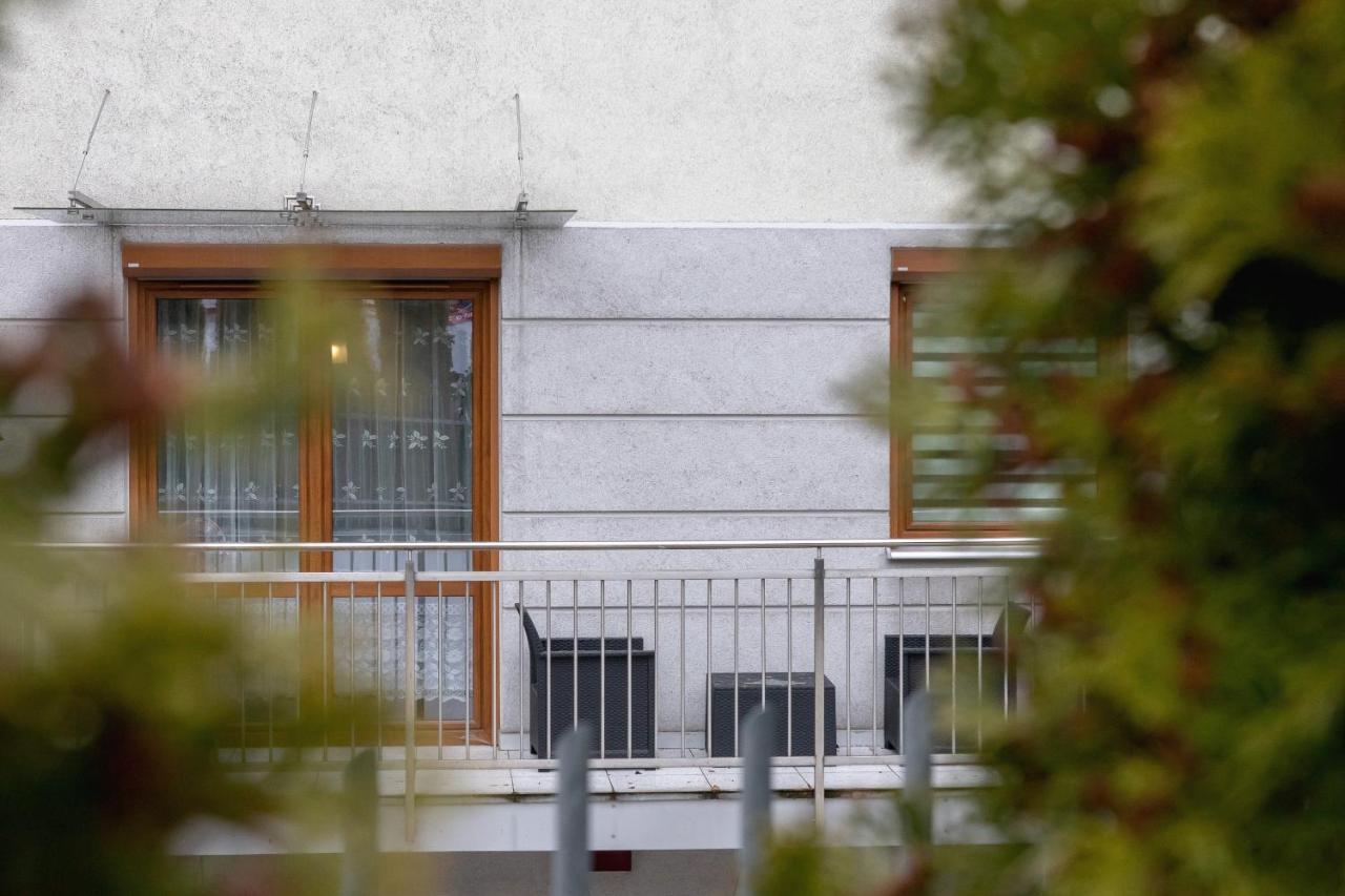 Bunscha Debniki Cracow By Renters *