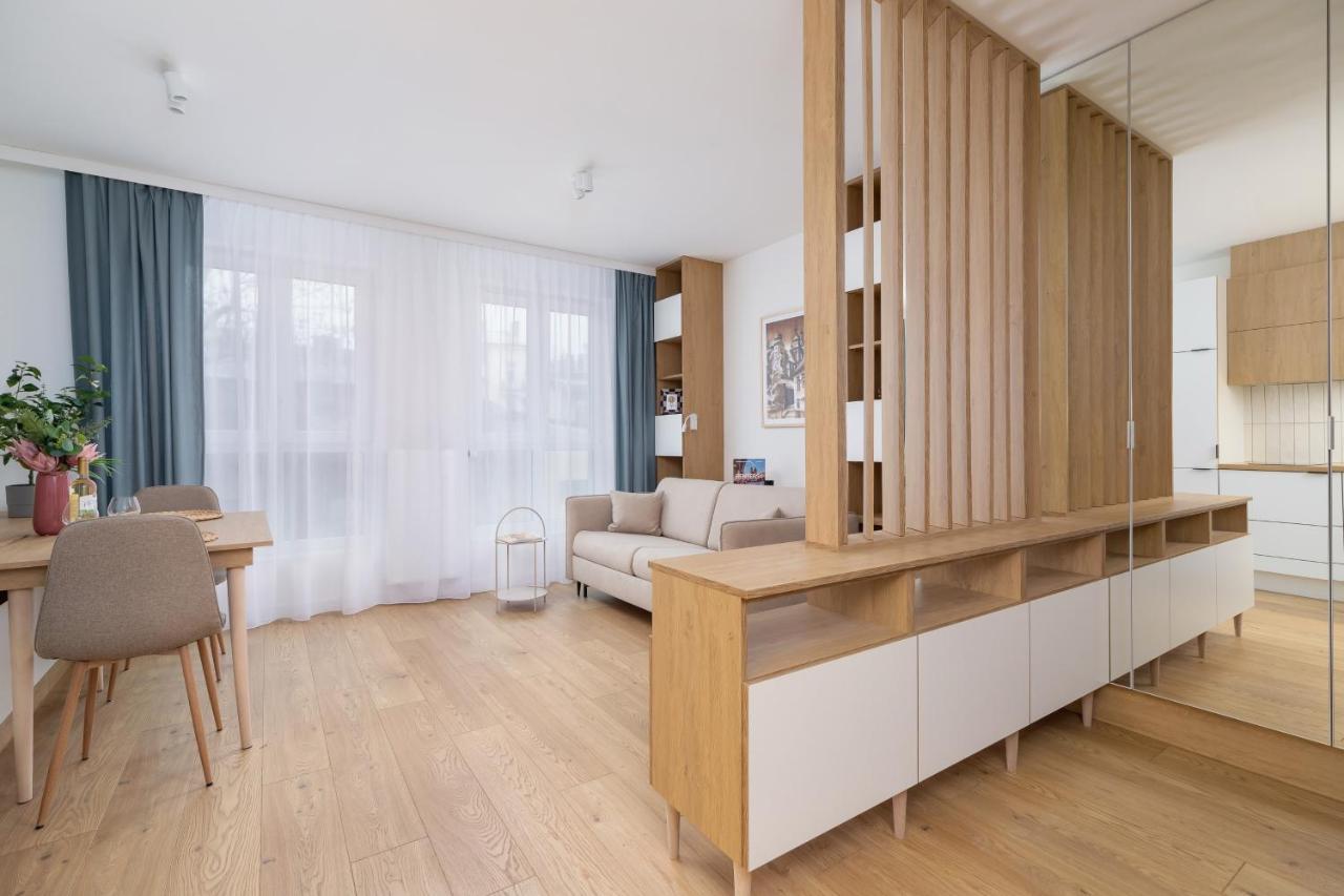 Studio With Ac Czarnowiejska By Renters *