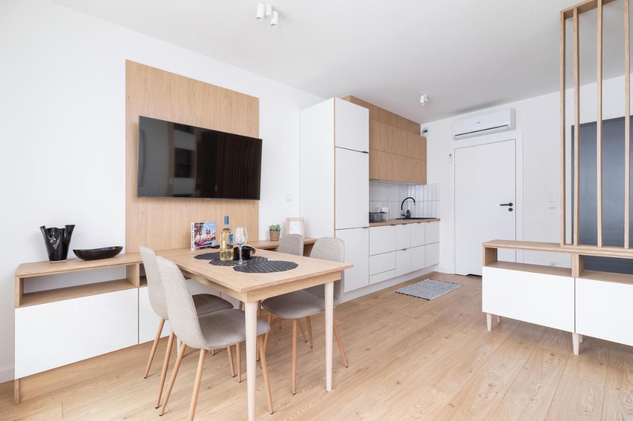 Studio With Ac Czarnowiejska By Renters Apartment Krakow