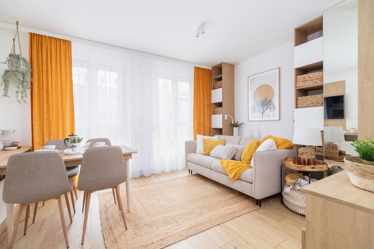 Studio With Ac Czarnowiejska By Renters
